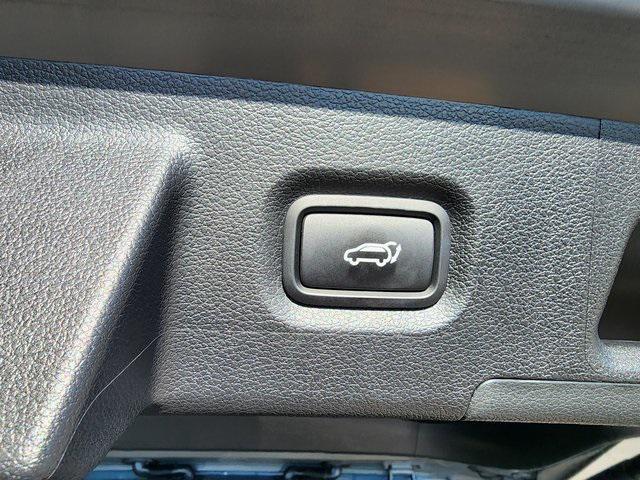 used 2023 Hyundai Santa Fe car, priced at $21,987
