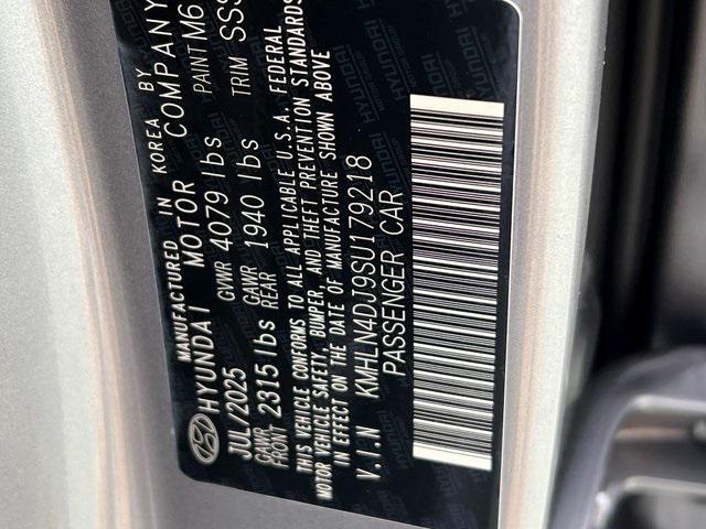 new 2025 Hyundai ELANTRA HEV car, priced at $31,655
