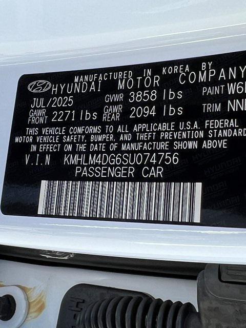 new 2025 Hyundai Elantra car, priced at $25,620