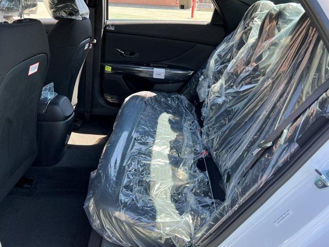 new 2025 Hyundai Elantra car, priced at $25,620