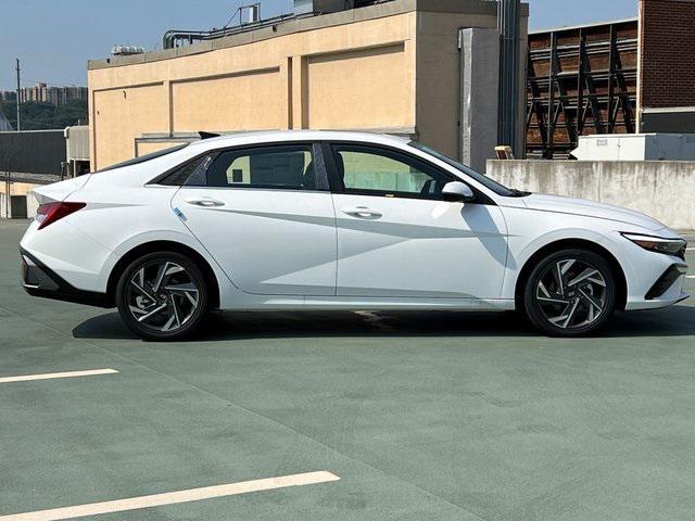 new 2025 Hyundai Elantra car, priced at $32,210