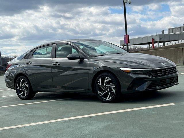 new 2025 Hyundai Elantra car, priced at $31,105