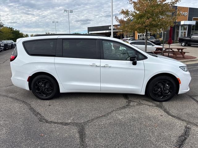 used 2024 Chrysler Pacifica Hybrid car, priced at $51,295