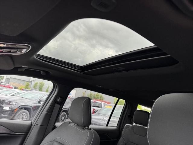 new 2025 Jeep Grand Cherokee L car, priced at $45,420
