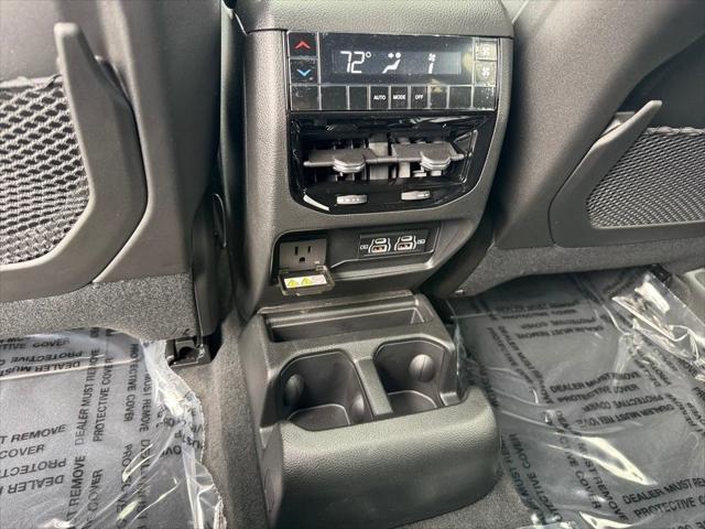 new 2025 Jeep Grand Cherokee L car, priced at $45,420