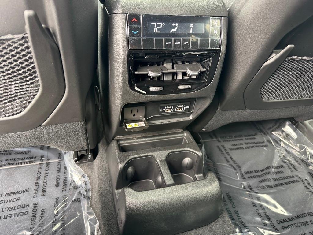 new 2025 Jeep Grand Cherokee L car, priced at $39,995
