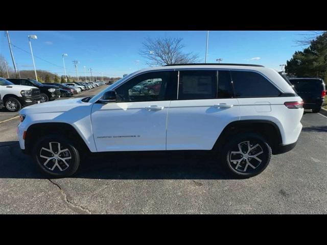 new 2024 Jeep Grand Cherokee car, priced at $43,847