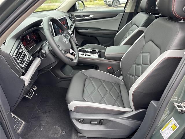 new 2025 Volkswagen Atlas car, priced at $47,906