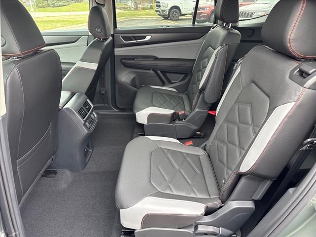 new 2025 Volkswagen Atlas car, priced at $47,906