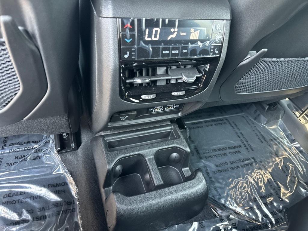 new 2025 Jeep Grand Cherokee L car, priced at $51,018