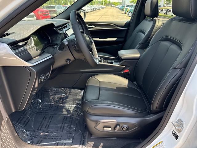 new 2025 Jeep Grand Cherokee L car, priced at $56,910