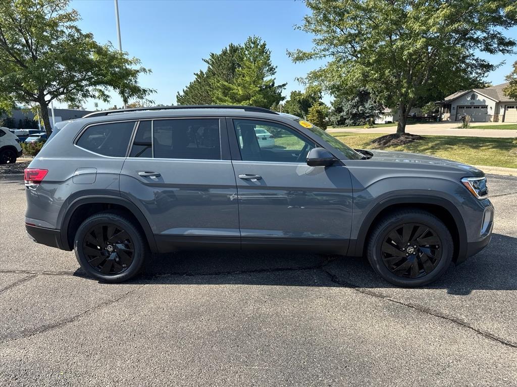 new 2026 Volkswagen Atlas car, priced at $49,530