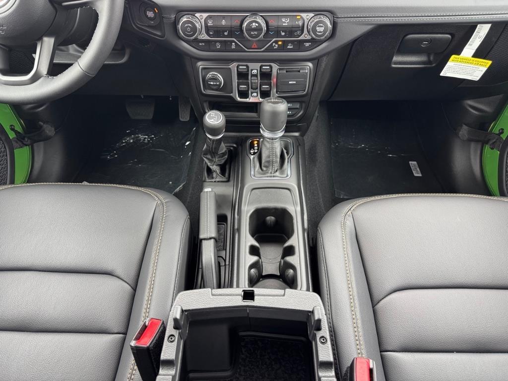 new 2025 Jeep Gladiator car, priced at $51,090