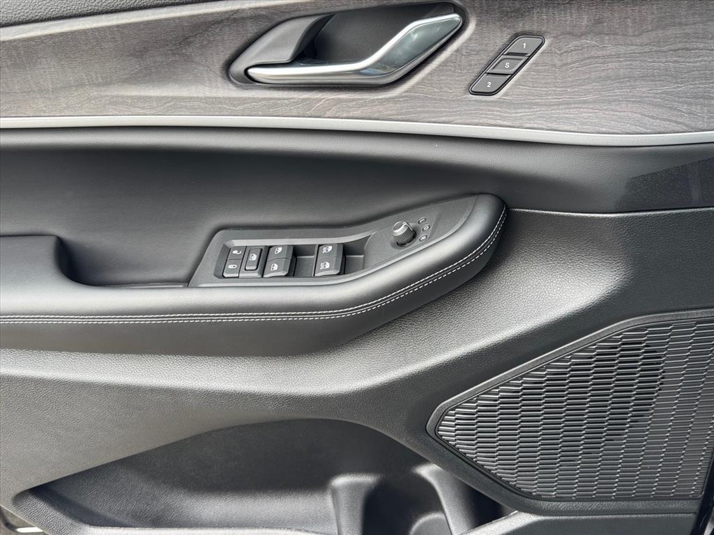 new 2025 Jeep Grand Cherokee L car, priced at $49,445