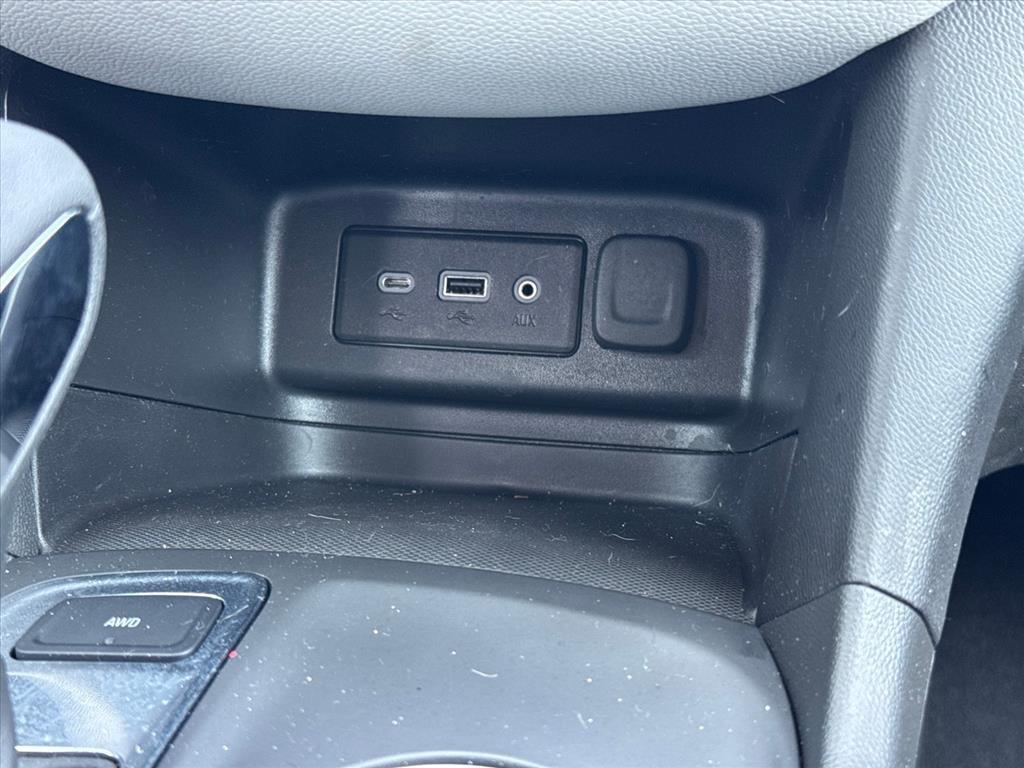 used 2023 Chevrolet Equinox car, priced at $24,500