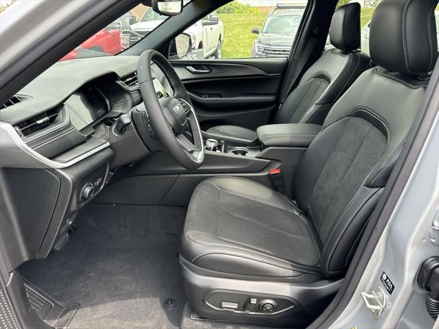 used 2024 Jeep Grand Cherokee car, priced at $38,975