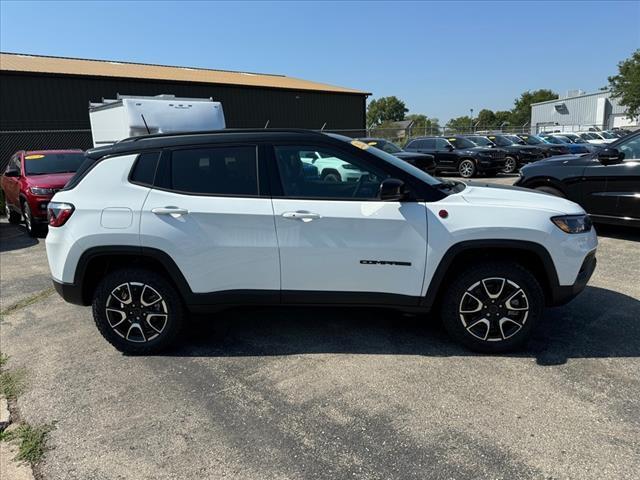 new 2025 Jeep Compass car, priced at $38,961