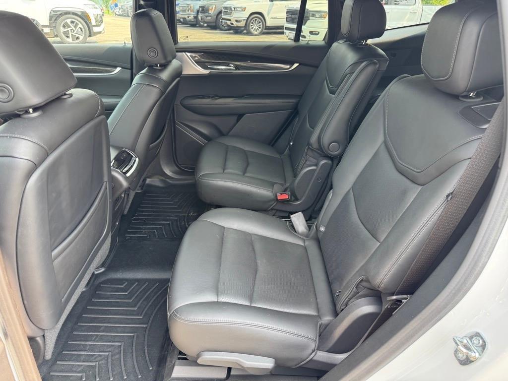 used 2023 Cadillac XT6 car, priced at $41,632