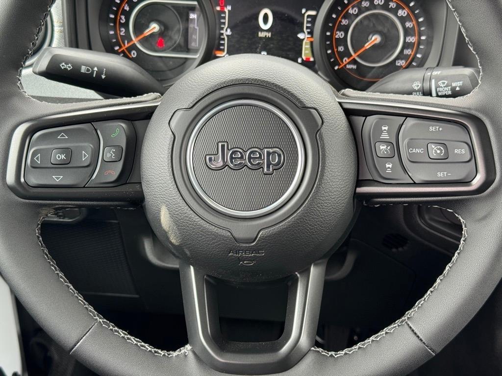new 2025 Jeep Gladiator car, priced at $46,999