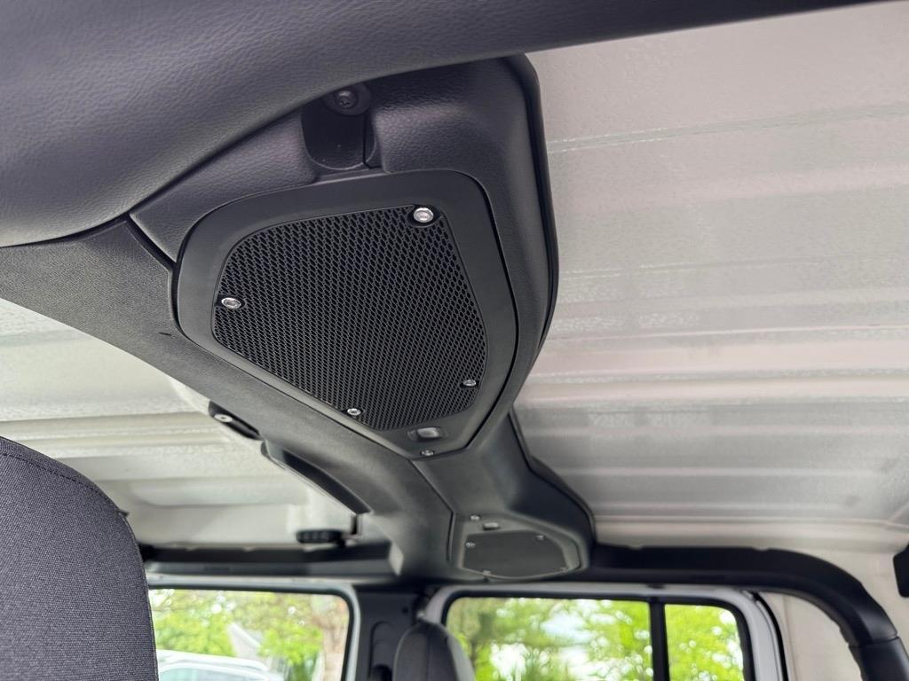 new 2025 Jeep Gladiator car, priced at $46,999