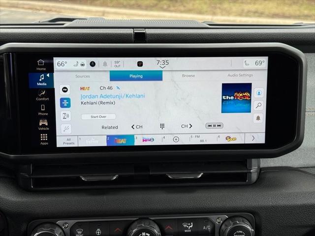 new 2025 Jeep Gladiator car, priced at $52,940