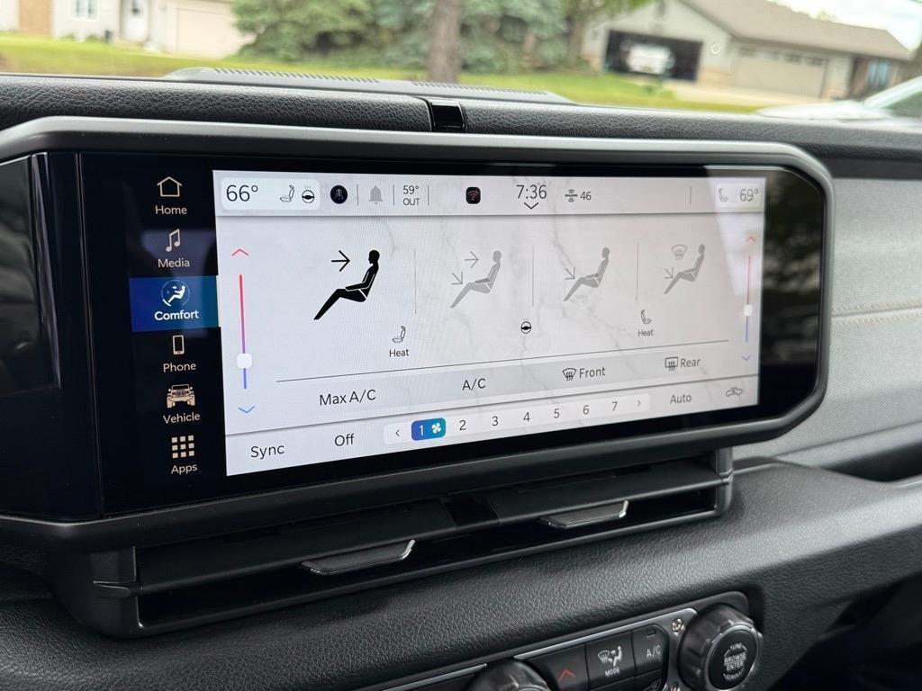 new 2025 Jeep Gladiator car, priced at $46,999