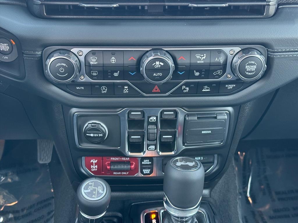 new 2025 Jeep Wrangler car, priced at $59,669