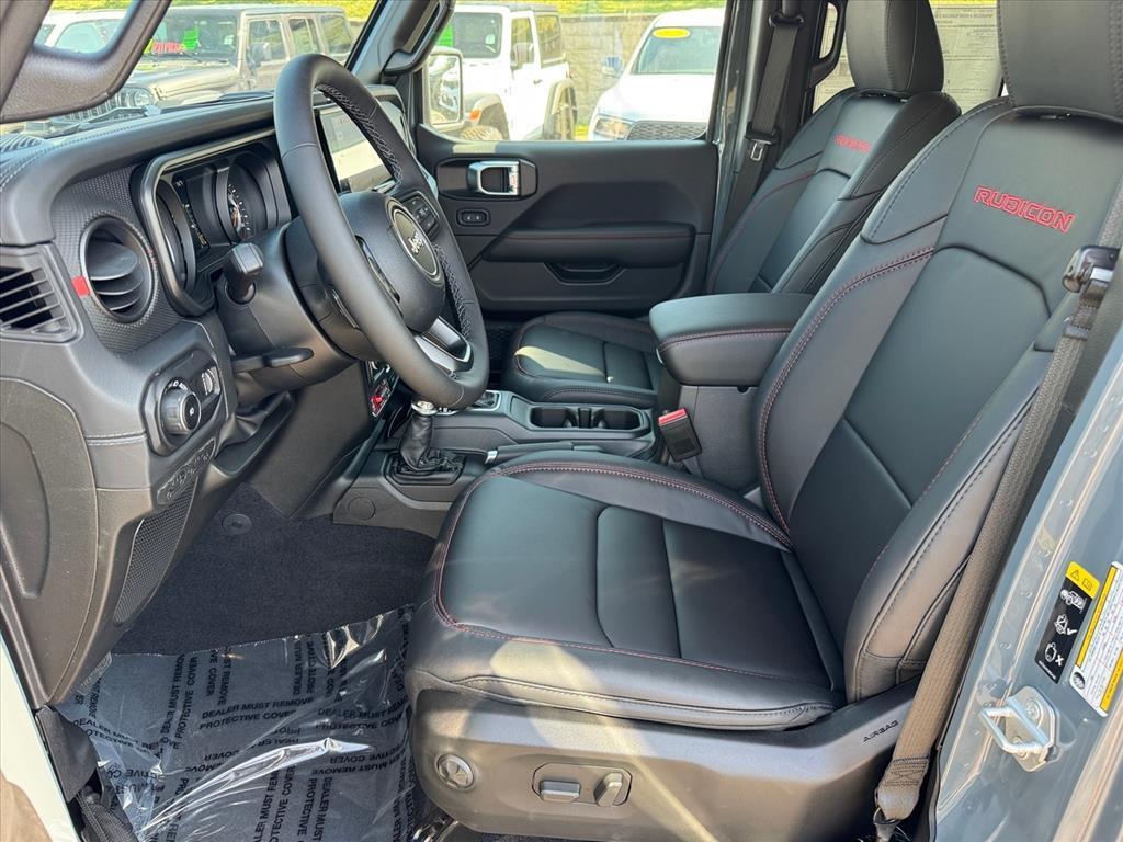 new 2025 Jeep Wrangler car, priced at $59,669