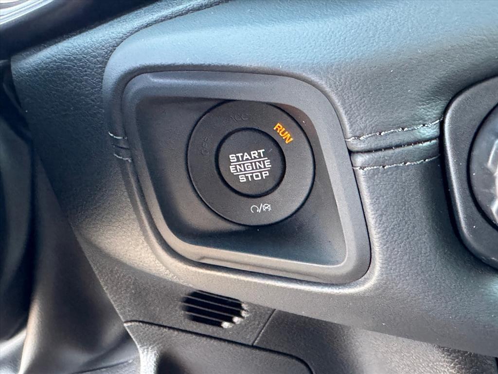 new 2025 Jeep Wrangler car, priced at $59,669