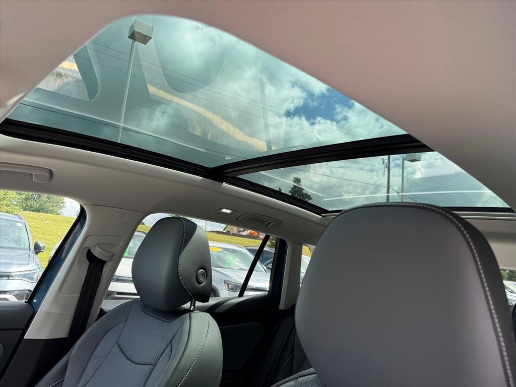 new 2025 Volkswagen Tiguan car, priced at $35,453