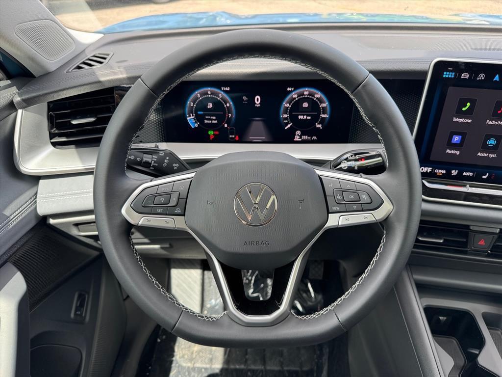 new 2025 Volkswagen Tiguan car, priced at $35,453