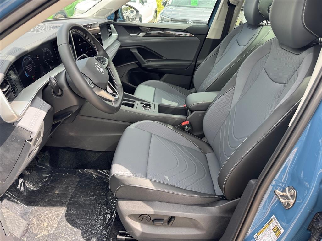new 2025 Volkswagen Tiguan car, priced at $35,453