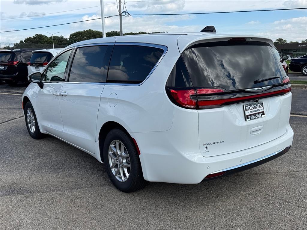 new 2026 Chrysler Pacifica car, priced at $43,057
