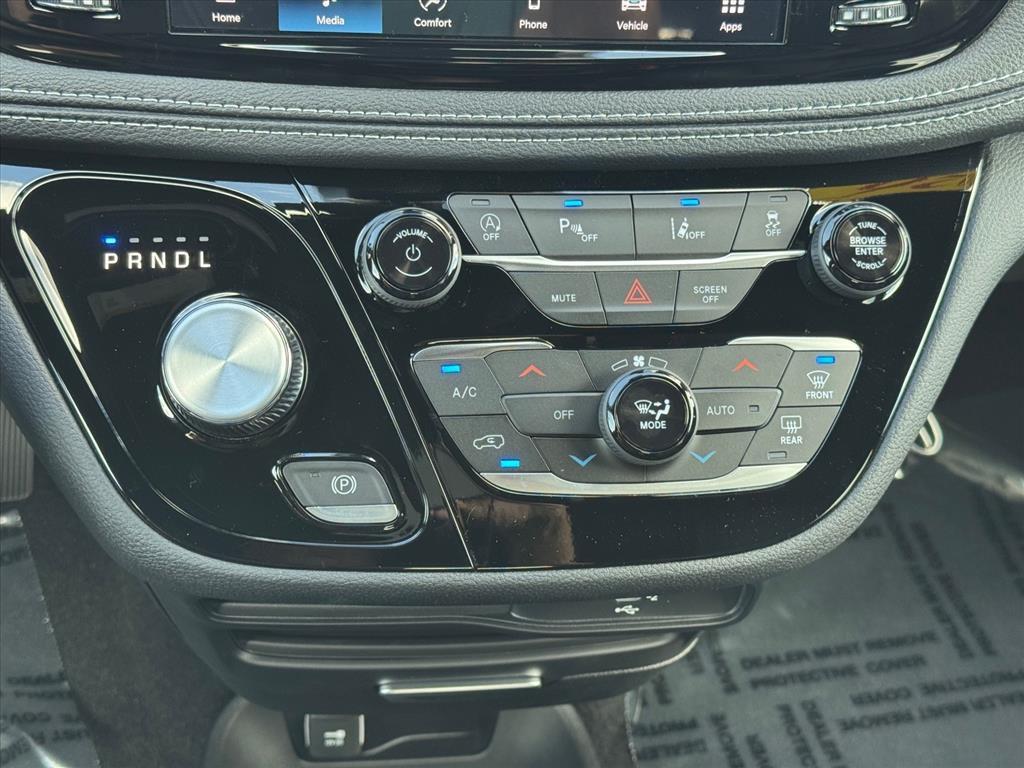 new 2026 Chrysler Pacifica car, priced at $43,057