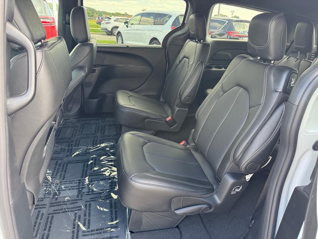 new 2026 Chrysler Pacifica car, priced at $43,057