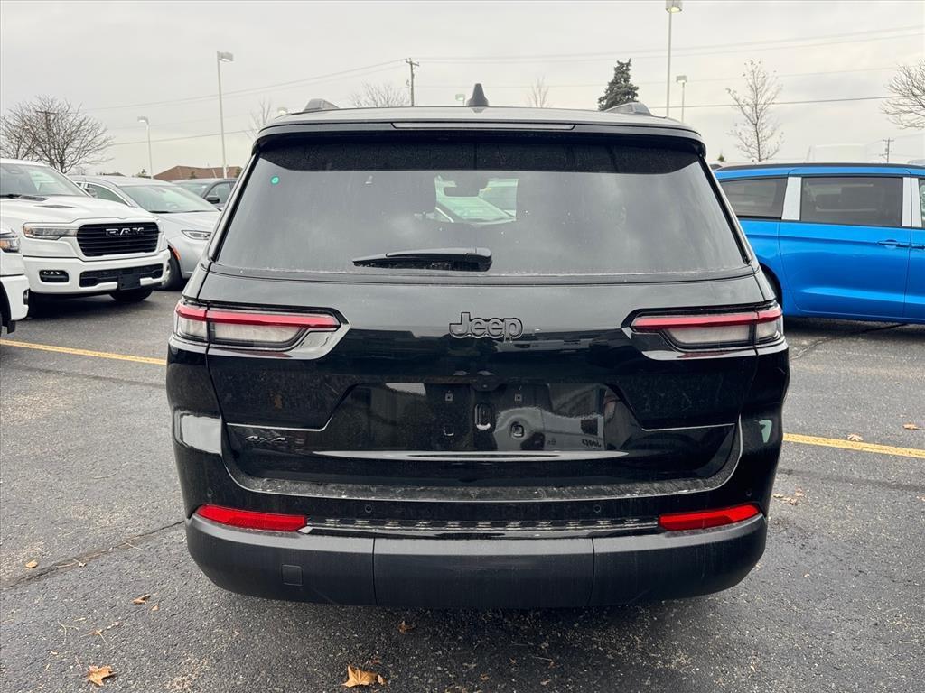 new 2025 Jeep Grand Cherokee L car, priced at $43,580