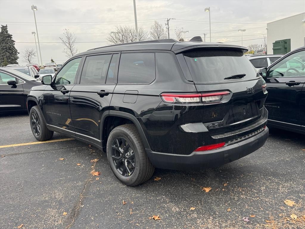 new 2025 Jeep Grand Cherokee L car, priced at $43,580
