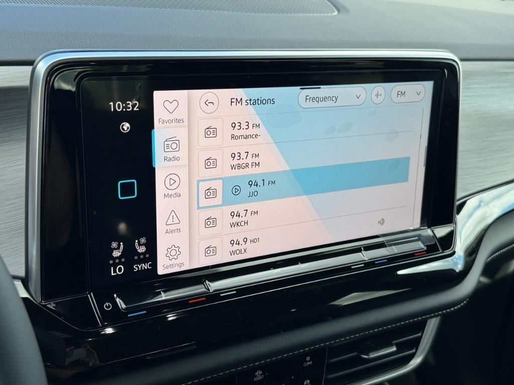 new 2026 Volkswagen Atlas Cross Sport car, priced at $45,459