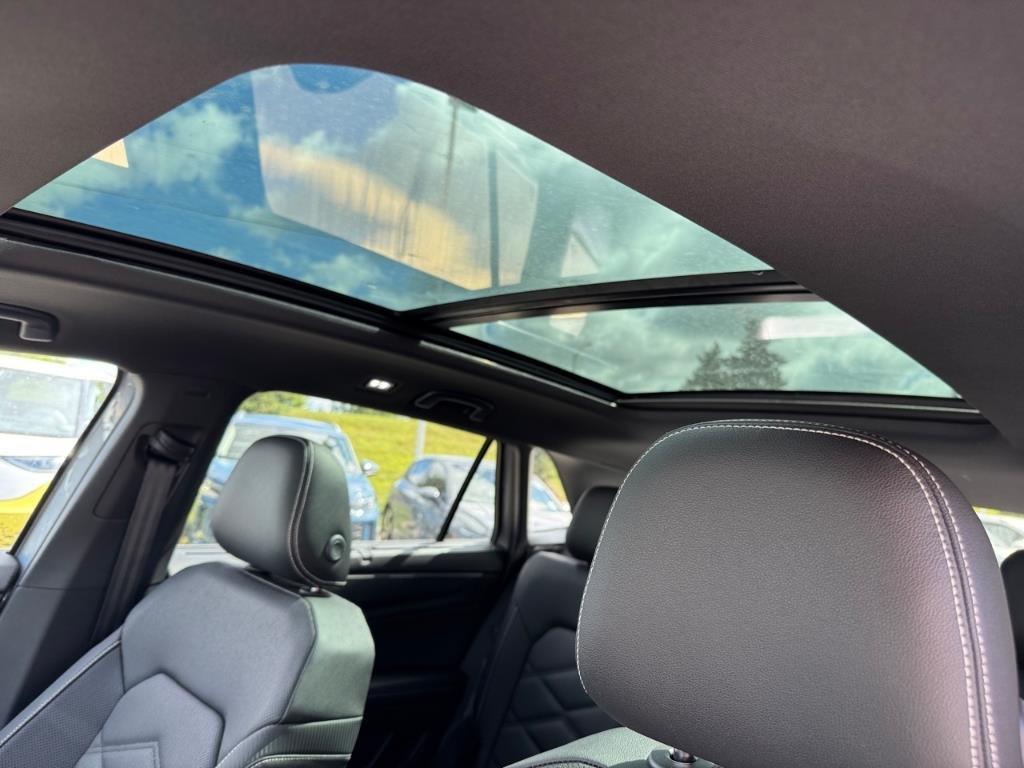 new 2026 Volkswagen Atlas Cross Sport car, priced at $45,459