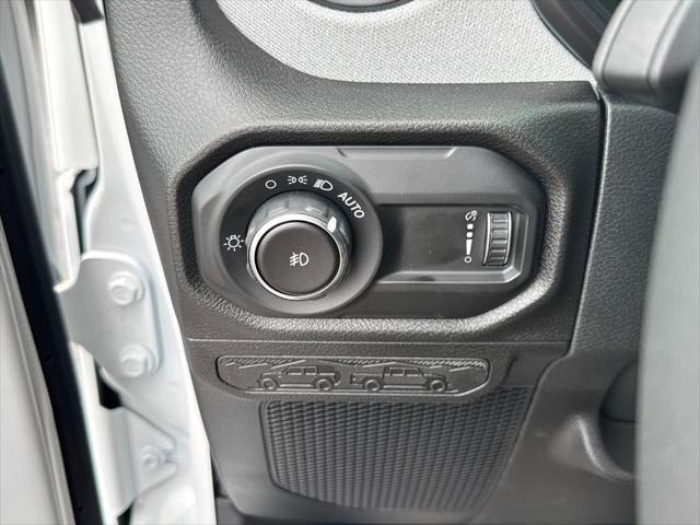 new 2025 Jeep Wrangler car, priced at $46,206
