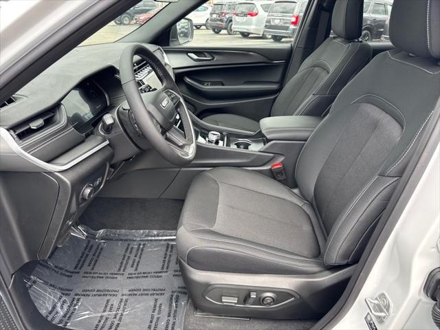 new 2025 Jeep Grand Cherokee L car, priced at $42,242