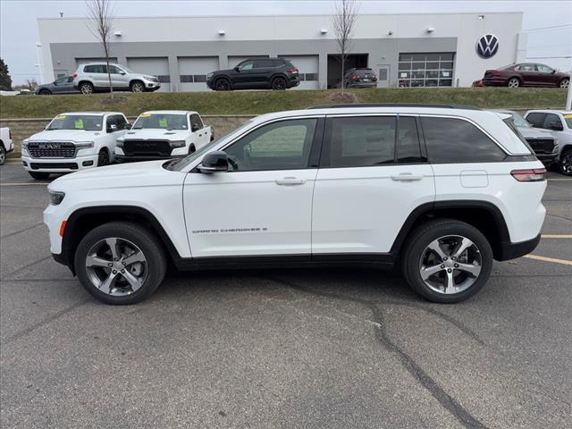 new 2025 Jeep Grand Cherokee car, priced at $48,968