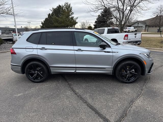 new 2024 Volkswagen Tiguan car, priced at $33,774