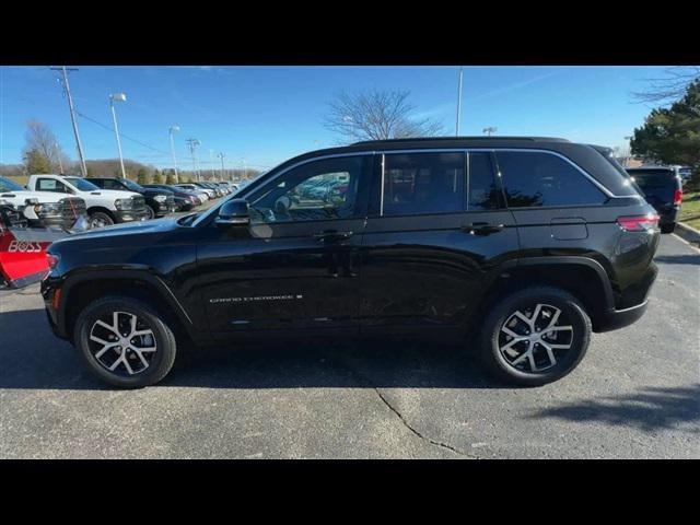 new 2024 Jeep Grand Cherokee car, priced at $44,850