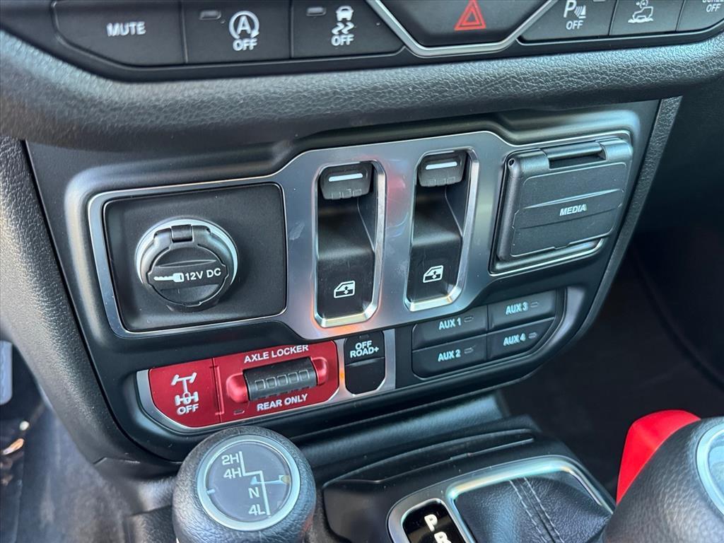 new 2026 Jeep Wrangler car, priced at $47,612