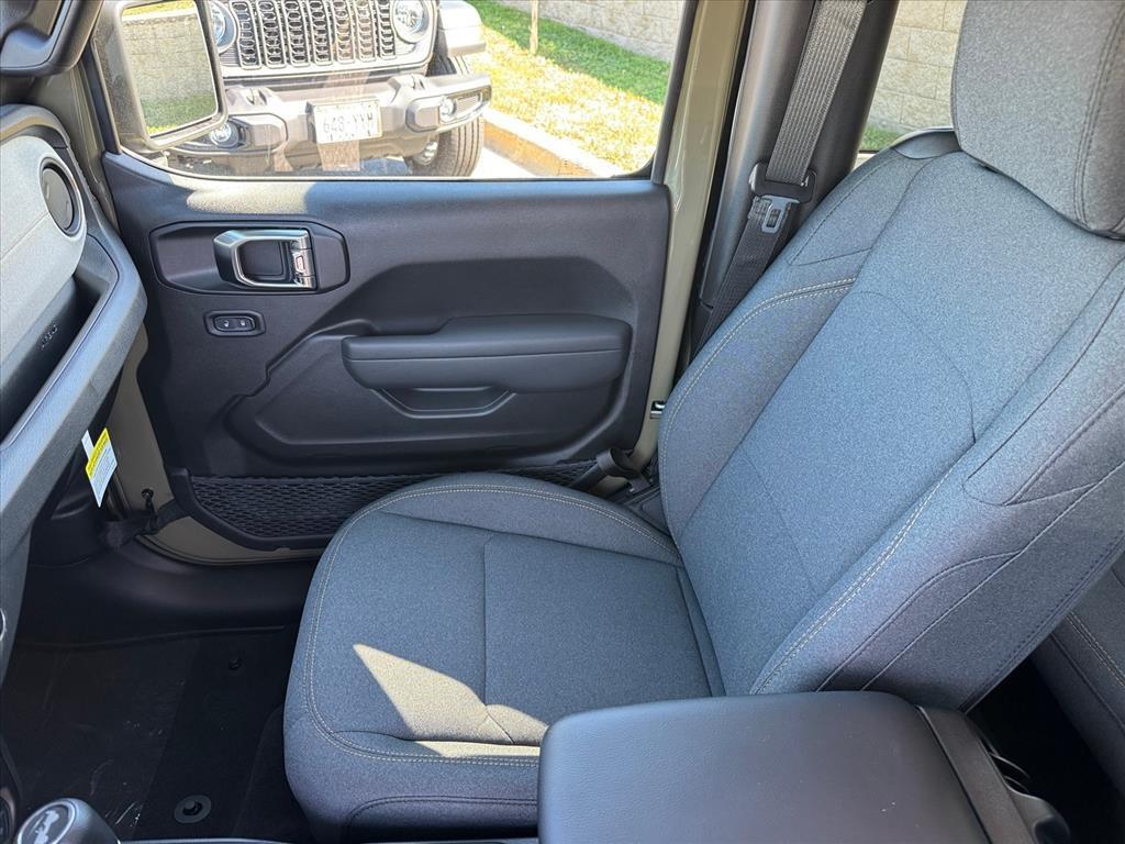 new 2026 Jeep Wrangler car, priced at $47,612