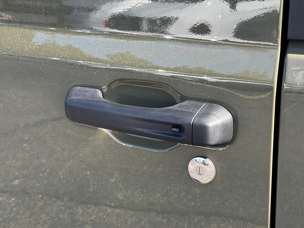 new 2026 Jeep Wrangler car, priced at $47,612