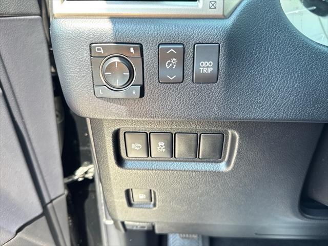 used 2018 Lexus GX 460 car, priced at $31,518