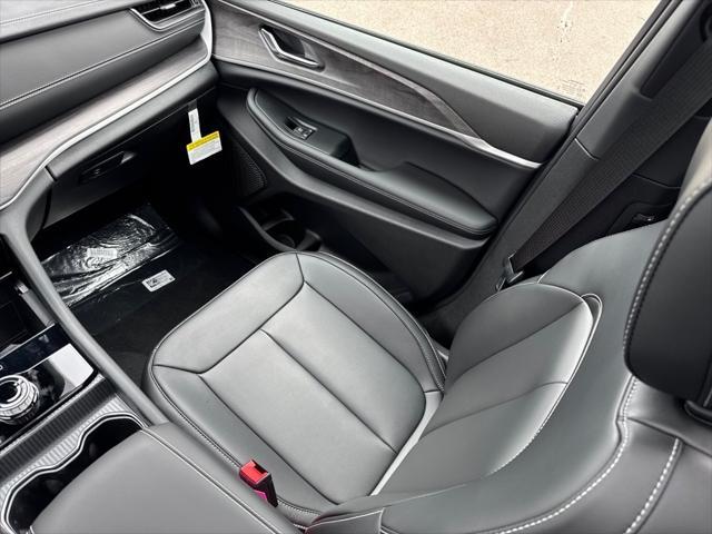 new 2025 Jeep Grand Cherokee L car, priced at $49,717