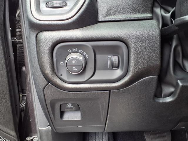 new 2025 Ram 1500 car, priced at $55,600